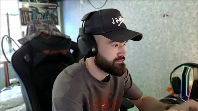 _Serious_Man Chat XXX live
