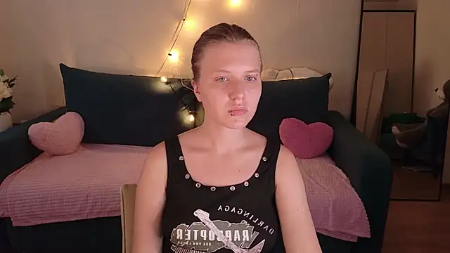 Viki_Charm Chat XXX in diretta