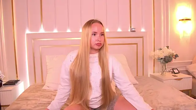 CandiceHit Adlı Modelin Canlı XXX Sohbeti