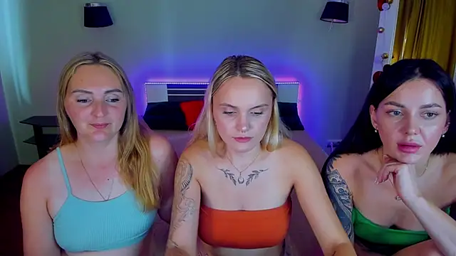 XXX chat uživo modela MagicEyess