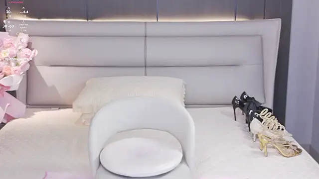 Qi33wei 现场XXX聊天