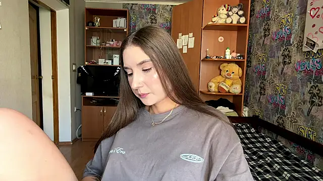 KittyNoSkirty Live XXX-chat