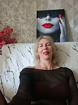Онлайн чат XXX stellahere8