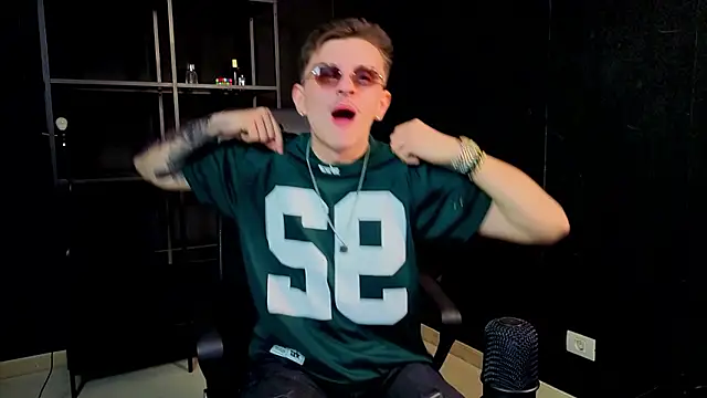 FelixStarkk 现场XXX聊天
