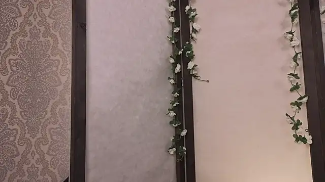 Онлайн чат XXX Tiny_Emmy