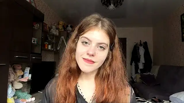 XXX chat uživo modela BuzzingRaid