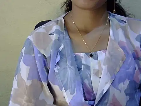 Shab_M Adlı Modelin Canlı XXX Sohbeti