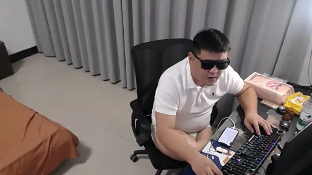 Chat XXX Live zhang1118