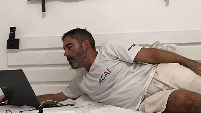 victor_chat Show Webcam