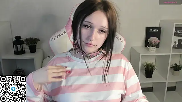 Emma-Blissa Obrolan Langsung XXX