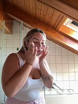 Naomi-Klein Pertunjukan Webcam