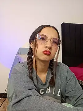 JustVeroo_ Adlı Modelin Canlı XXX Sohbeti