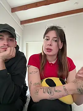 Chaos_and_cream – webcam-show