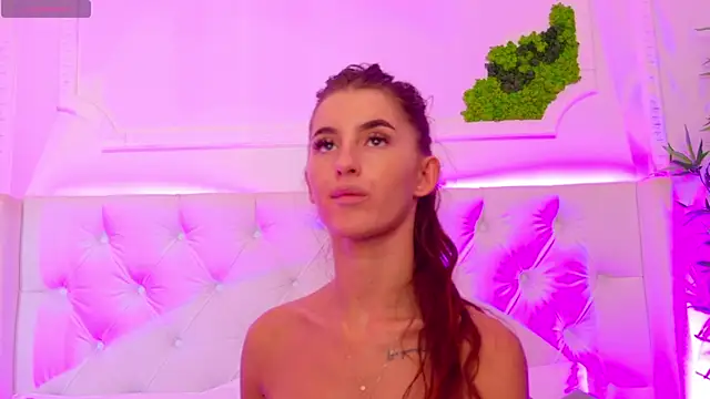 Chat XXX en directo de ElisaCharm