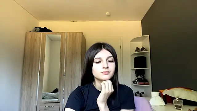 SpanishRooter's Live XXX Chat