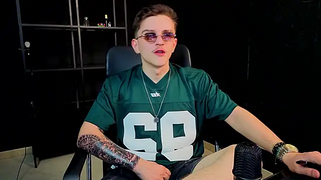 XXX chat uživo modela FelixStarkk