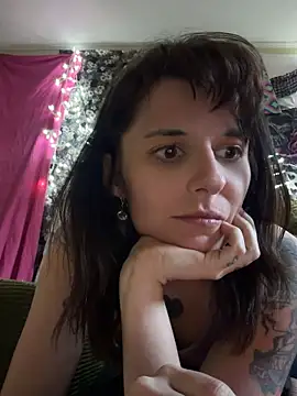 unemployedstripper's Live XXX Chat