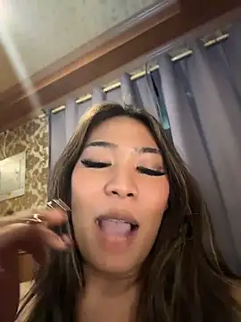 hugecock_tamira Chat XXX in diretta