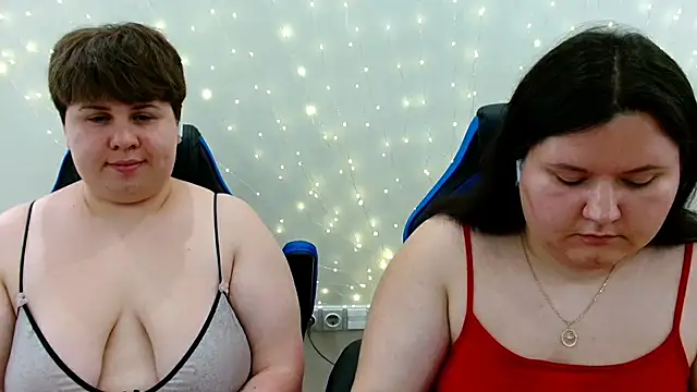 XXX chat uživo modela BeckyAndHellen