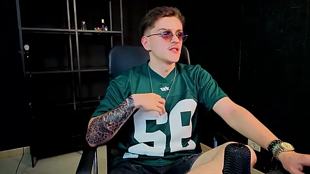FelixStarkk – Naživo XXX chat