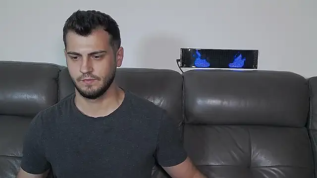 CrazyDom1 Chat XXX live