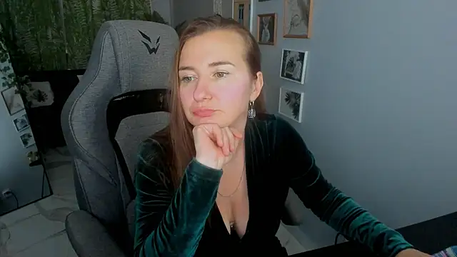 XXX chat uživo modela Golden_Dragon