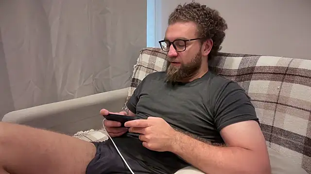 הופעת וובקאם של Bear_bear_