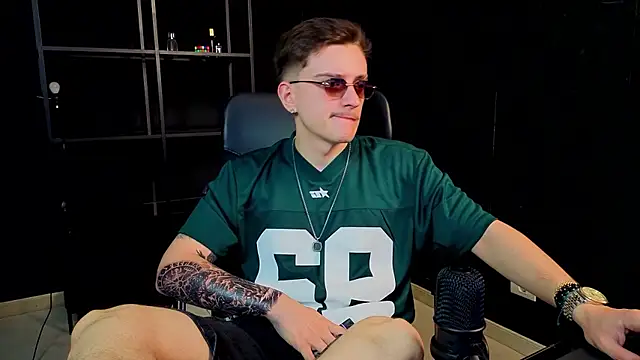 FelixStarkk Chat XXX live