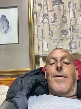GeldenKuy Live XXX Chat