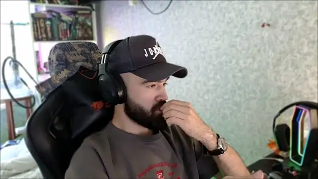 _Serious_Man – Naživo XXX chat