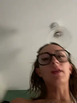 Chat XXX en directo de Lolasecret_