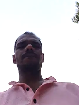 Daddyishere_19 élő XXX-chatje