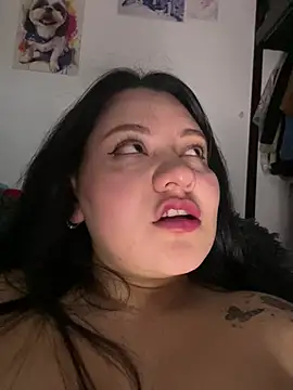 צ'אט XXX בשידור חי של Just_danna