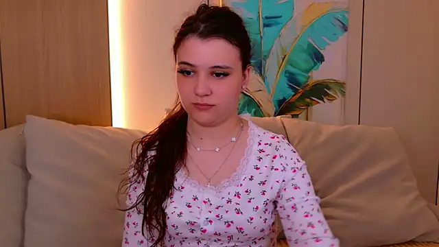دردشة Pauline_Heaven الجنسية المباشرة