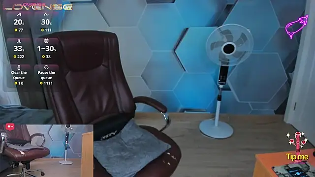 SteveTiger Chat XXX live