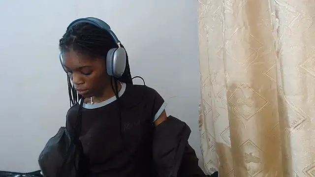Chat XXX Live PetiteBarbie_05