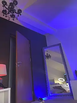 Chat +18 de BellaKarma ao vivo