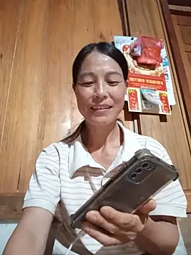 Lily-ly's Live XXX Chat