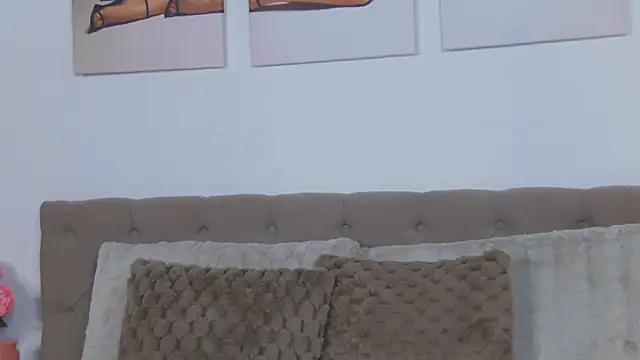 VioletiSwonen Live XXX chat