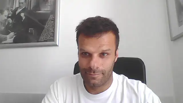 Chatroom XXX en direct de FROCETTO93