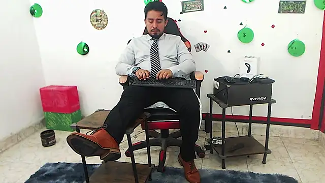 KalethBigDick: απευθείας συνομιλία ΧΧΧ