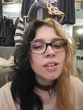 whatevaandissues – Naživo XXX chat