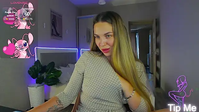 Chat +18 de babbyalexandra ao vivo