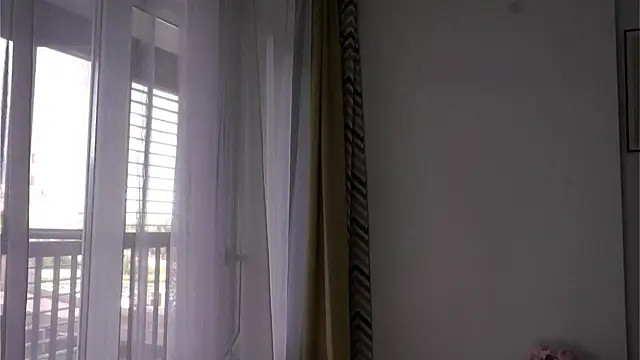 Chat +18 de FlorettaLuger ao vivo