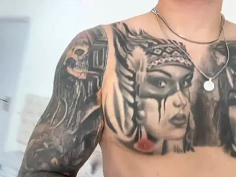 Chat +18 de Hot__Tiger ao vivo