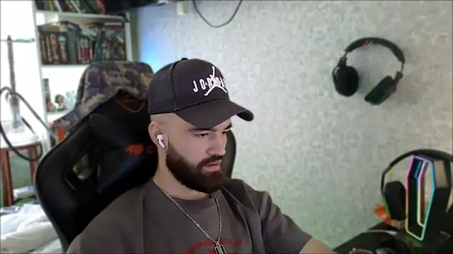 Živý XXX chat _Serious_Man