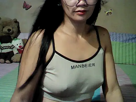Chat +18 de Mia_Rein ao vivo