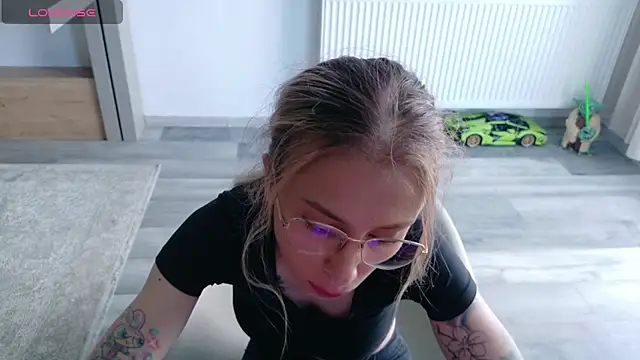 Chatroom XXX en direct de Deidi_sweet