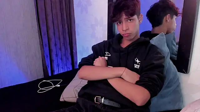 Živý XXX chat Ethan_qop