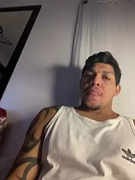 Chat +18 de Tatuadomoreno23cm ao vivo
